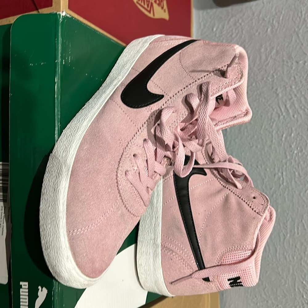 NIKE SB Bruin High Womens Skate Shoes